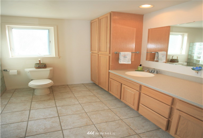 3249 St Rt 105, North Cove, Washington 98547, 2 Bedrooms Bedrooms, ,1 BathroomBathrooms,Residential,For Sale,Mar Vista,St Rt 105,NWM1852762