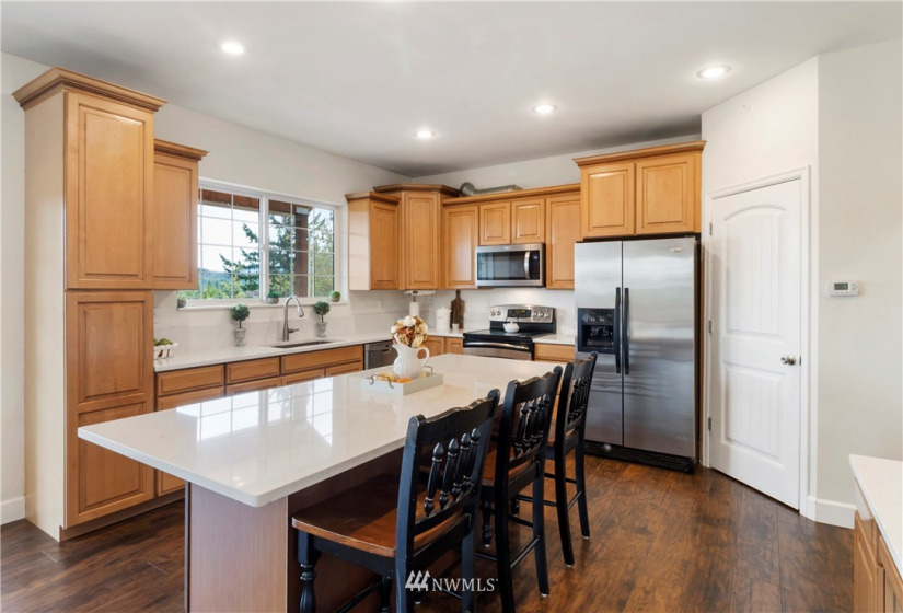 19801 192nd, Orting, Washington 98360, 4 Bedrooms Bedrooms, ,3 BathroomsBathrooms,Residential,For Sale,192nd,NWM1852983