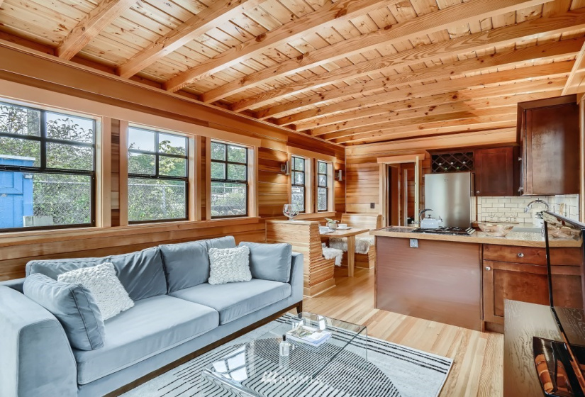 1080 Ewing, Seattle, Washington 98109, 1 Bedroom Bedrooms, ,1 BathroomBathrooms,Residential,For Sale,Nickerson Marina,Ewing,NWM1852217
