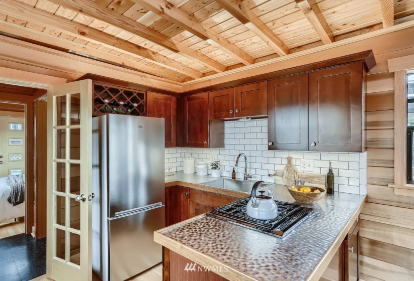 1080 Ewing, Seattle, Washington 98109, 1 Bedroom Bedrooms, ,1 BathroomBathrooms,Residential,For Sale,Nickerson Marina,Ewing,NWM1852217