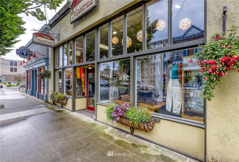 821 Water, Port Townsend, Washington 98368, ,Residential Lease,For Rent,Water,NWM1853013