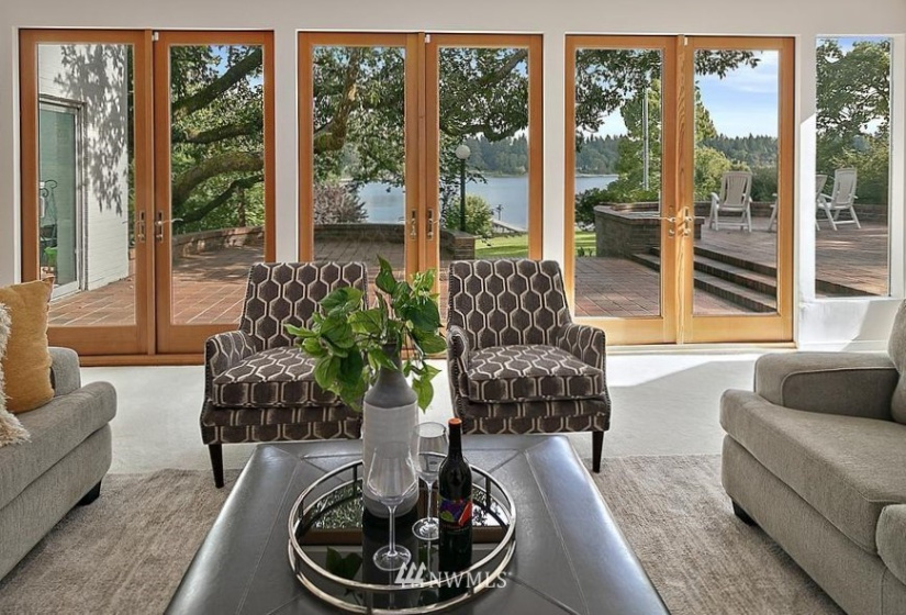 11707 Gravelly Lake, Lakewood, Washington 98499, 6 Bedrooms Bedrooms, ,Residential,For Sale,Interlaaken,Gravelly Lake,NWM1848870