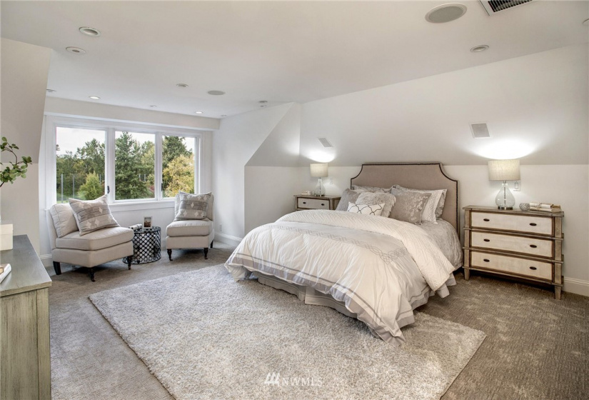3338 Shore, Seattle, Washington 98112, 5 Bedrooms Bedrooms, ,4 BathroomsBathrooms,Residential,For Sale,Broadmoor,Shore,NWM1854139