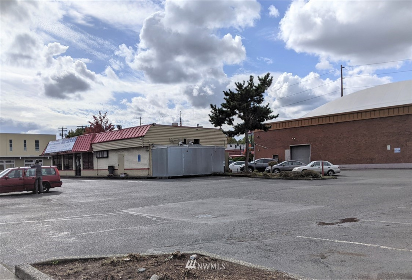 311 Smith, Kent, Washington 98030, ,Business Opportunity,For Sale,Smith,NWM1853332