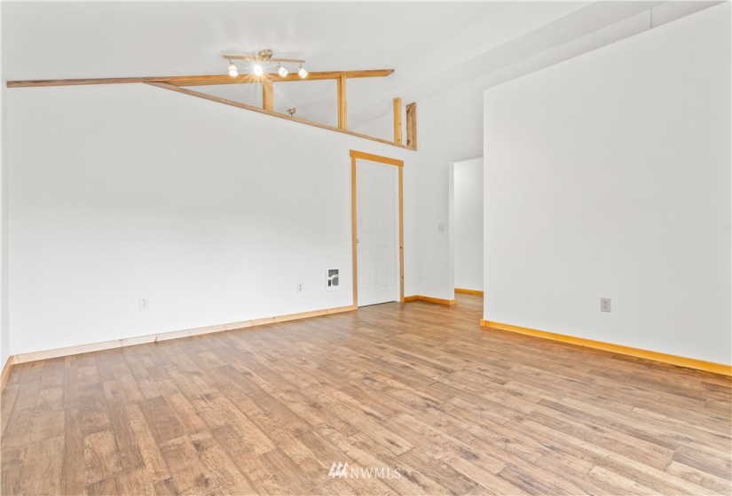 1528 8th, Auburn, Washington 98002, 1 Bedroom Bedrooms, ,1 BathroomBathrooms,Residential Lease,For Rent,8th,NWM1854407