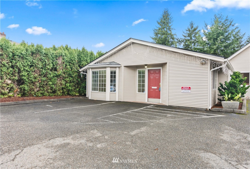 1528 8th, Auburn, Washington 98002, 1 Bedroom Bedrooms, ,1 BathroomBathrooms,Residential Lease,For Rent,8th,NWM1854407