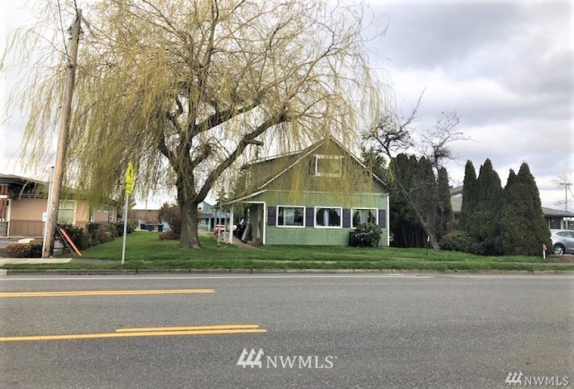 1123 Division, Mount Vernon, Washington 98273, ,Commercial Sale,For Sale,Division,NWM1854468