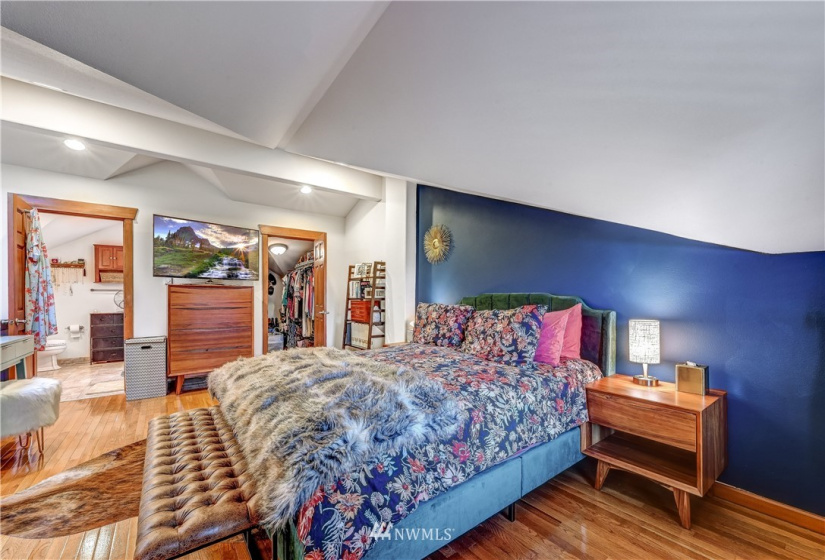 6819 Weedin, Seattle, Washington 98155, ,Residential Income,For Sale,Weedin,NWM1854564