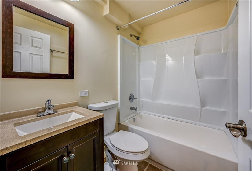 5794 Roosevelt, Seattle, Washington 98105, ,Residential Income,For Sale,Roosevelt,NWM1854566