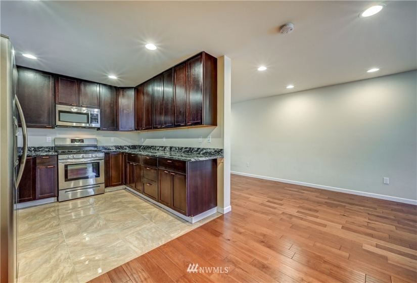 5794 Roosevelt, Seattle, Washington 98105, ,Residential Income,For Sale,Roosevelt,NWM1854566
