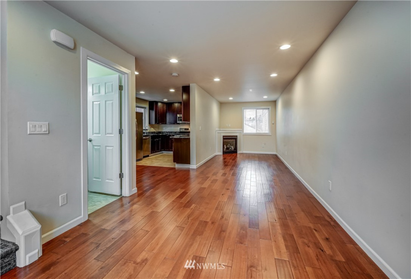 5794 Roosevelt, Seattle, Washington 98105, ,Residential Income,For Sale,Roosevelt,NWM1854566