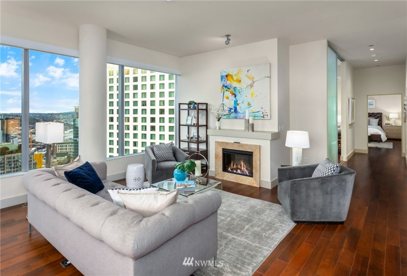 737 Olive, Seattle, Washington 98101, 3 Bedrooms Bedrooms, ,3 BathroomsBathrooms,Residential,For Sale,OLIVE 8 CONDOMINIUM,Olive,NWM1852132