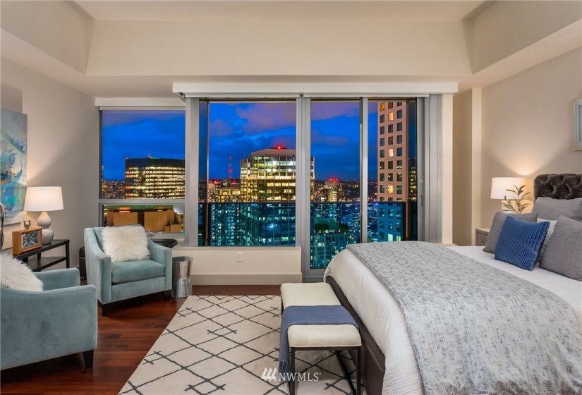 737 Olive, Seattle, Washington 98101, 3 Bedrooms Bedrooms, ,3 BathroomsBathrooms,Residential,For Sale,OLIVE 8 CONDOMINIUM,Olive,NWM1852132