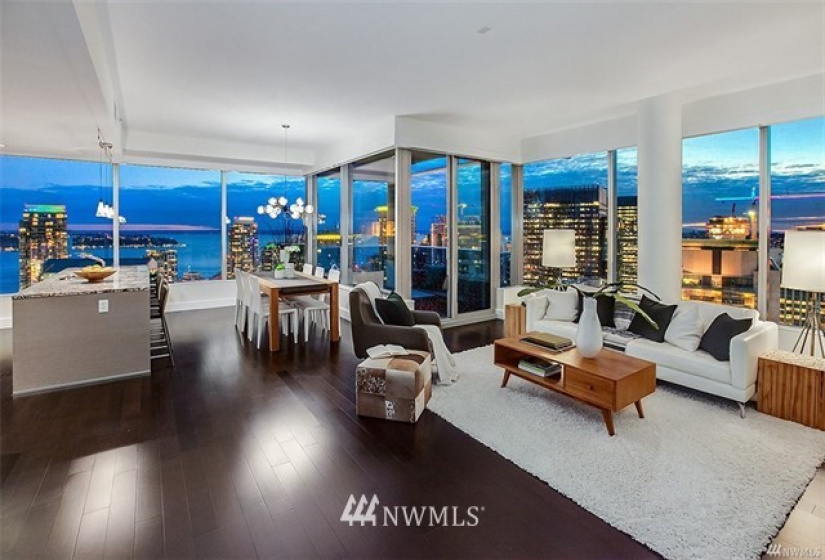737 Olive, Seattle, Washington 98101, 3 Bedrooms Bedrooms, ,3 BathroomsBathrooms,Residential,For Sale,OLIVE 8 CONDOMINIUM,Olive,NWM1852132