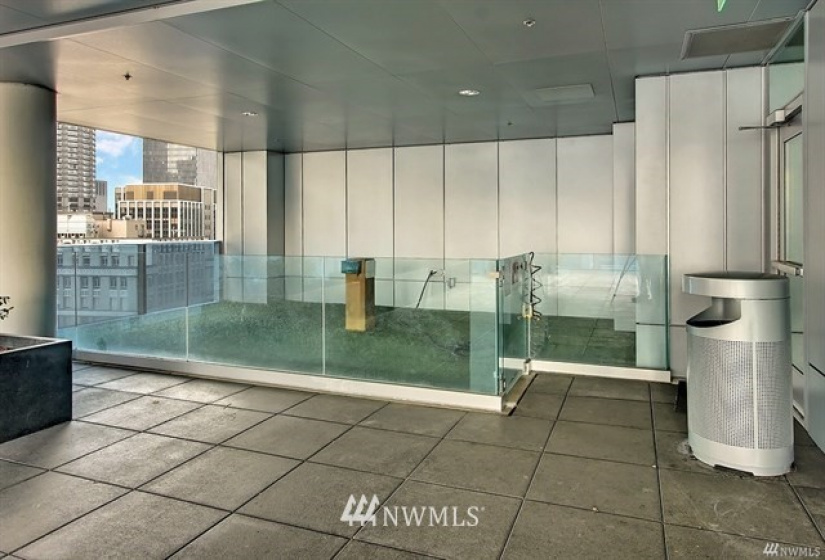 737 Olive, Seattle, Washington 98101, 3 Bedrooms Bedrooms, ,3 BathroomsBathrooms,Residential,For Sale,OLIVE 8 CONDOMINIUM,Olive,NWM1852132