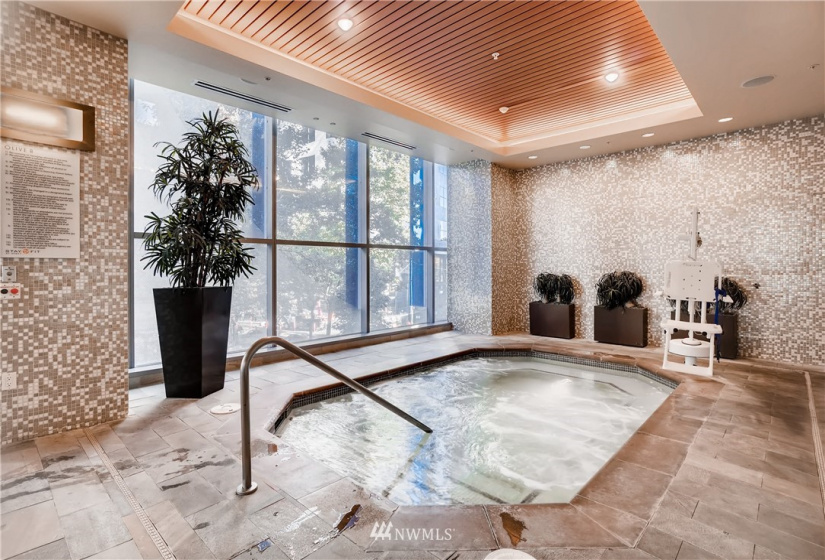 737 Olive, Seattle, Washington 98101, 3 Bedrooms Bedrooms, ,3 BathroomsBathrooms,Residential,For Sale,OLIVE 8 CONDOMINIUM,Olive,NWM1852132