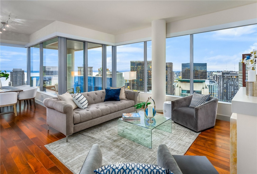 737 Olive, Seattle, Washington 98101, 3 Bedrooms Bedrooms, ,3 BathroomsBathrooms,Residential,For Sale,OLIVE 8 CONDOMINIUM,Olive,NWM1852132