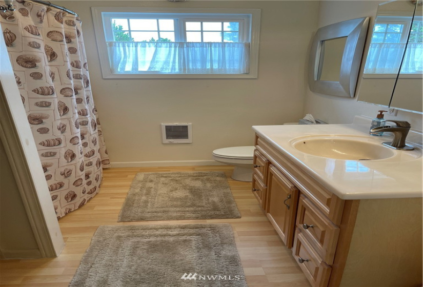 1611 Ocean Beach Blvd, Long Beach, Washington 98631, 2 Bedrooms Bedrooms, ,2 BathroomsBathrooms,Residential,For Sale,Beachcombers,Ocean Beach Blvd,NWM1851462