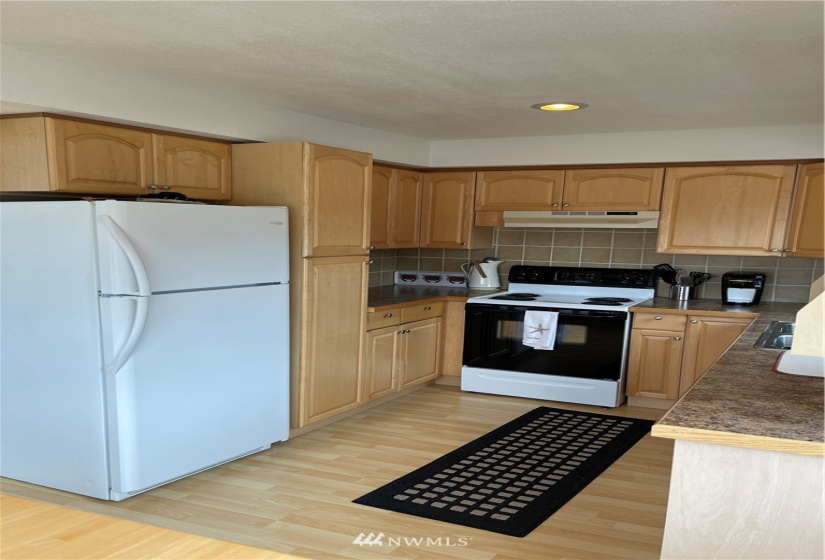 1611 Ocean Beach Blvd, Long Beach, Washington 98631, 2 Bedrooms Bedrooms, ,2 BathroomsBathrooms,Residential,For Sale,Beachcombers,Ocean Beach Blvd,NWM1851462