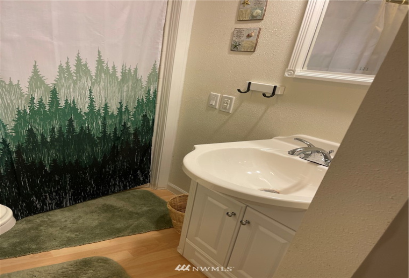 1611 Ocean Beach Blvd, Long Beach, Washington 98631, 2 Bedrooms Bedrooms, ,2 BathroomsBathrooms,Residential,For Sale,Beachcombers,Ocean Beach Blvd,NWM1851462