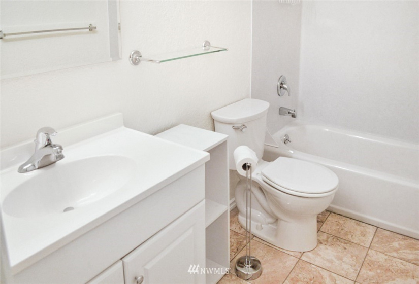 2026 58th, Seattle, Washington 98107, ,Residential Income,For Sale,Gilman Park Addition,58th,NWM1848003