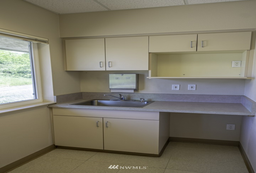 1100 Basich, Aberdeen, Washington 98520, ,Commercial Sale,For Sale,Basich,NWM1854916