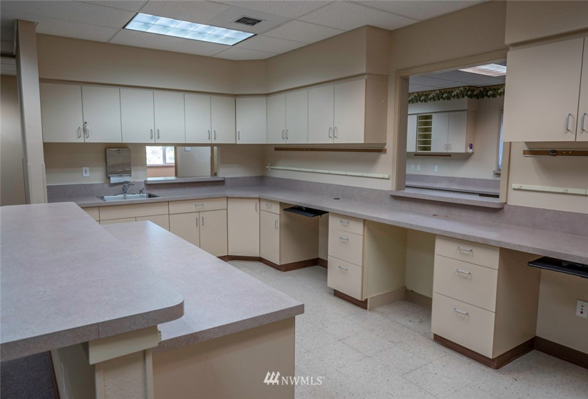 1100 Basich, Aberdeen, Washington 98520, ,Commercial Sale,For Sale,Basich,NWM1854916