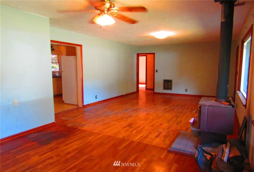 114 Miller, Randle, Washington 98377, 3 Bedrooms Bedrooms, ,2 BathroomsBathrooms,Residential,For Sale,Miller,NWM1854245
