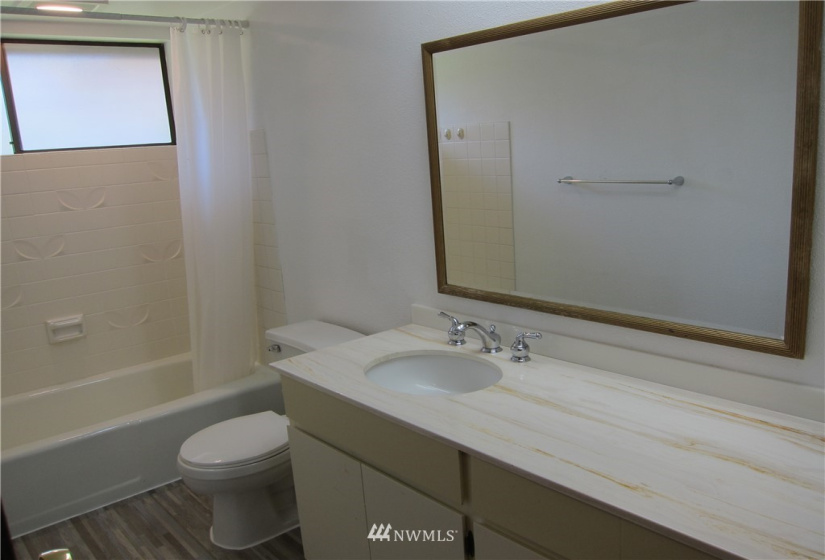 14201 45th, Bellevue, Washington 98006, 4 Bedrooms Bedrooms, ,2 BathroomsBathrooms,Residential Lease,For Rent,Somerset,45th,NWM1854528