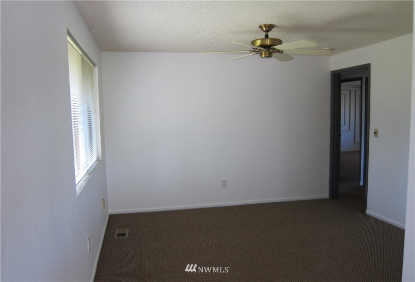 14201 45th, Bellevue, Washington 98006, 4 Bedrooms Bedrooms, ,2 BathroomsBathrooms,Residential Lease,For Rent,Somerset,45th,NWM1854528