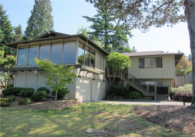 14201 45th, Bellevue, Washington 98006, 4 Bedrooms Bedrooms, ,2 BathroomsBathrooms,Residential Lease,For Rent,Somerset,45th,NWM1854528