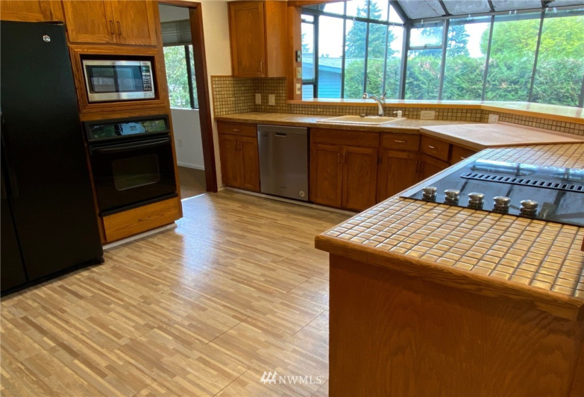 14201 45th, Bellevue, Washington 98006, 4 Bedrooms Bedrooms, ,2 BathroomsBathrooms,Residential Lease,For Rent,Somerset,45th,NWM1854528