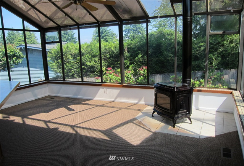 14201 45th, Bellevue, Washington 98006, 4 Bedrooms Bedrooms, ,2 BathroomsBathrooms,Residential Lease,For Rent,Somerset,45th,NWM1854528