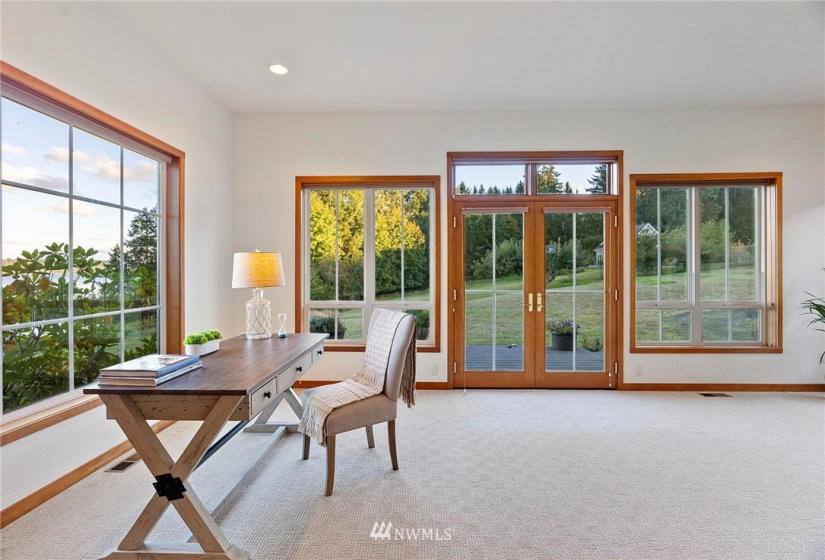 110 Smith Cove, Shelton, Washington 98584, 6 Bedrooms Bedrooms, ,2 BathroomsBathrooms,Residential,For Sale,Smith Cove,NWM1855033