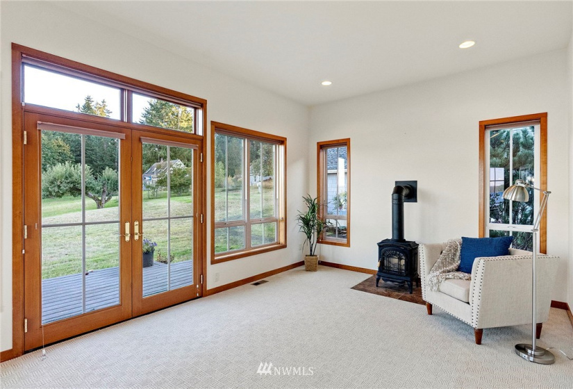 110 Smith Cove, Shelton, Washington 98584, 6 Bedrooms Bedrooms, ,2 BathroomsBathrooms,Residential,For Sale,Smith Cove,NWM1855033