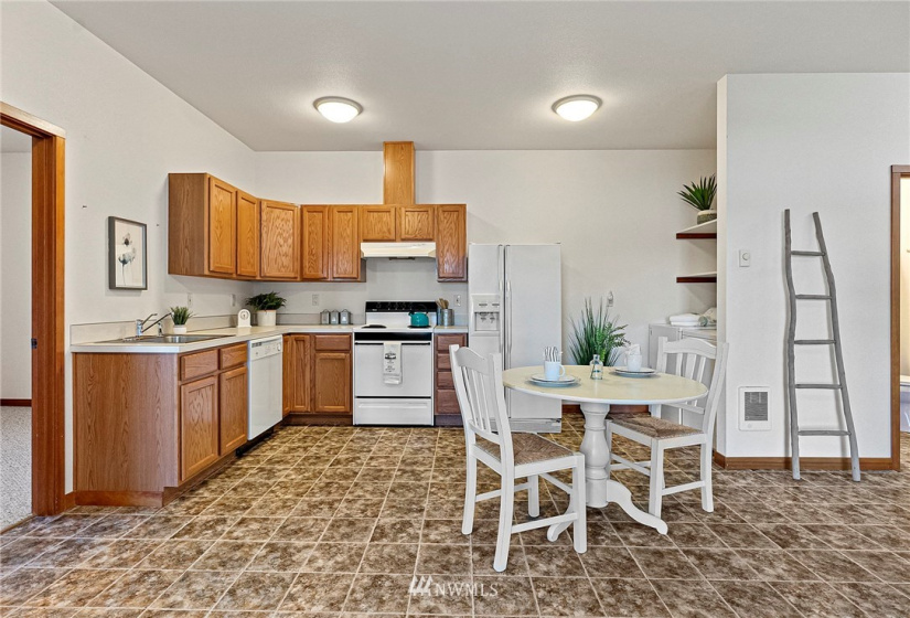 110 Smith Cove, Shelton, Washington 98584, 6 Bedrooms Bedrooms, ,2 BathroomsBathrooms,Residential,For Sale,Smith Cove,NWM1855033