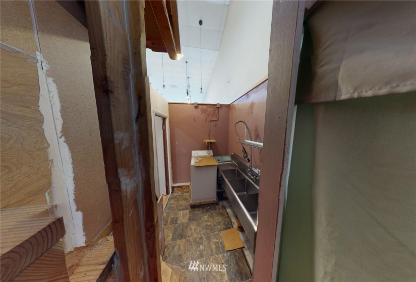 1300 Water St, Port Townsend, Washington 98368, ,Residential Lease,For Rent,Water St,NWM1855270