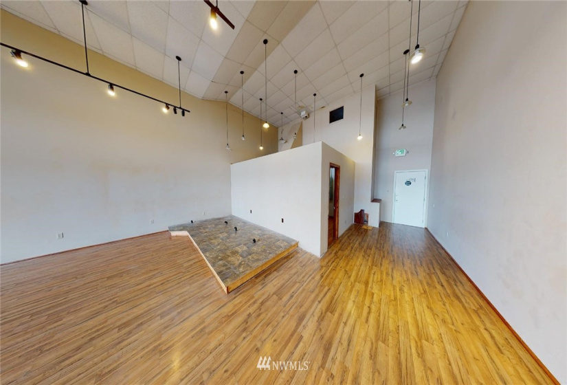 1300 Water St, Port Townsend, Washington 98368, ,Residential Lease,For Rent,Water St,NWM1855270