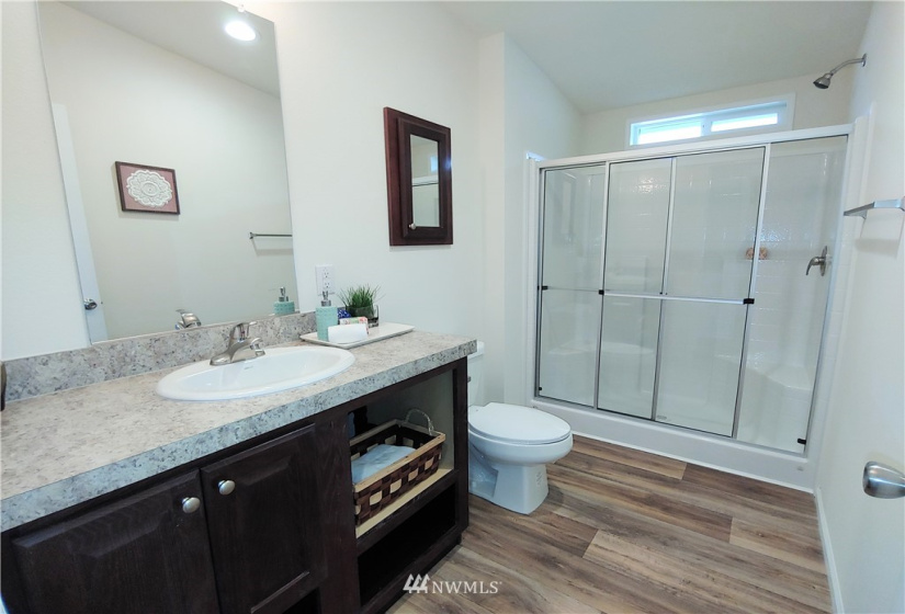 2010 Broadway, Hoquiam, Washington 98550, 2 Bedrooms Bedrooms, ,Manufactured In Park,For Sale,Broadway,NWM1855342