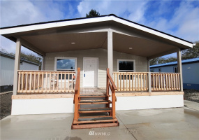2010 Broadway, Hoquiam, Washington 98550, 2 Bedrooms Bedrooms, ,Manufactured In Park,For Sale,Broadway,NWM1855342