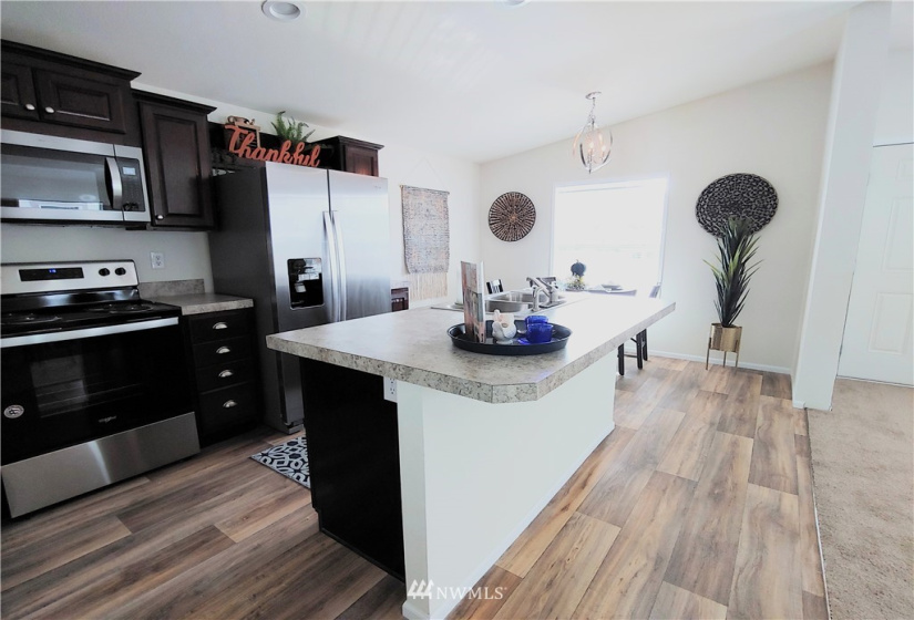 2010 Broadway, Hoquiam, Washington 98550, 2 Bedrooms Bedrooms, ,Manufactured In Park,For Sale,Broadway,NWM1855342