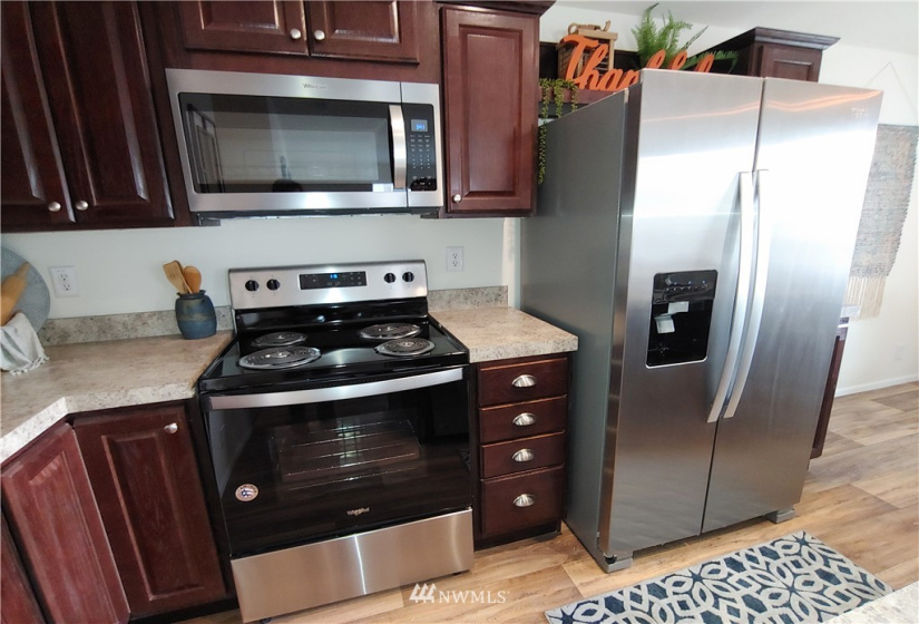 2010 Broadway, Hoquiam, Washington 98550, 2 Bedrooms Bedrooms, ,Manufactured In Park,For Sale,Broadway,NWM1855342