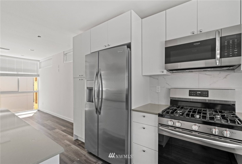 1306 Remington, Seattle, Washington 98122, 8 Bedrooms Bedrooms, ,Residential,For Sale,Remington,NWM1855625