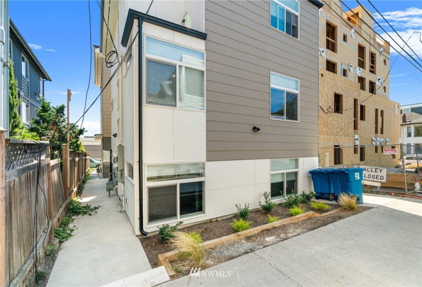 1306 Remington, Seattle, Washington 98122, 8 Bedrooms Bedrooms, ,Residential,For Sale,Remington,NWM1855625