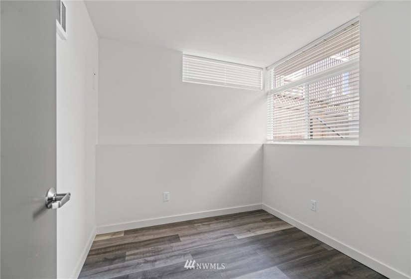 1306 Remington, Seattle, Washington 98122, 8 Bedrooms Bedrooms, ,Residential,For Sale,Remington,NWM1855625