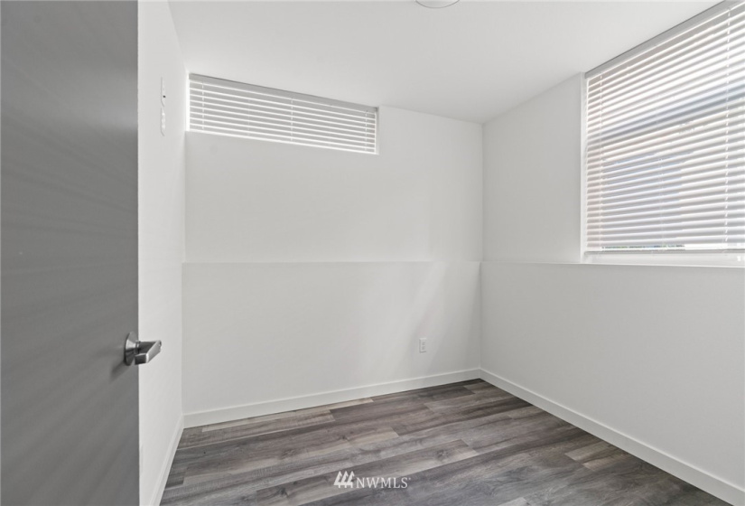 1306 Remington, Seattle, Washington 98122, 8 Bedrooms Bedrooms, ,Residential,For Sale,Remington,NWM1855625