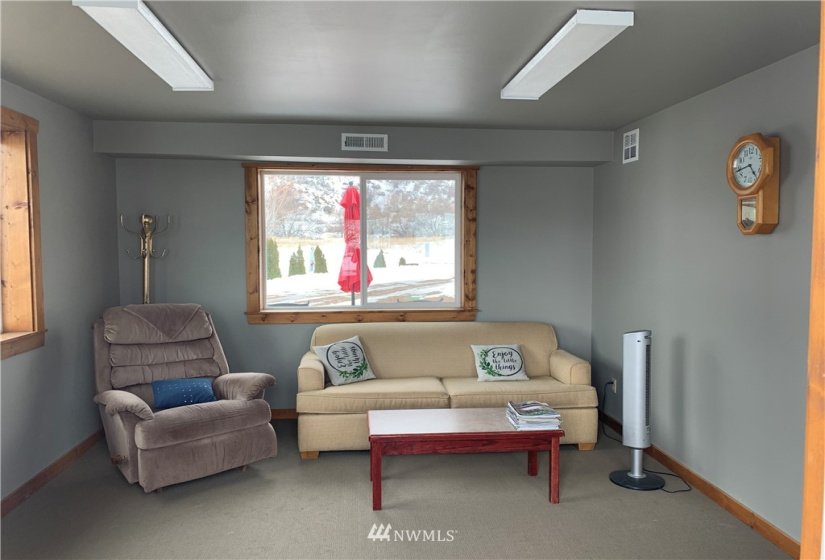 5 Ln Swann, Oroville, Washington 98844, ,Commercial Sale,For Sale,Swann,NWM1854598