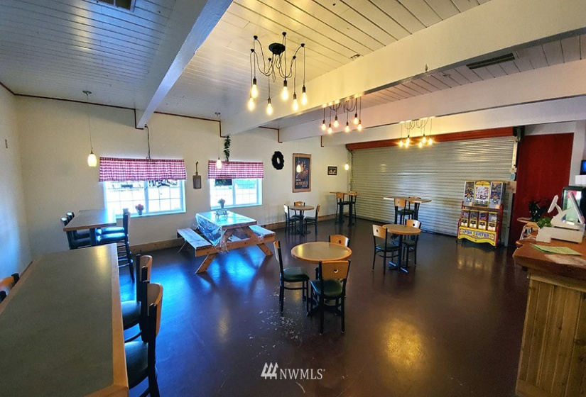 203 Main, Elma, Washington 98541, ,Commercial Sale,For Sale,Main,NWM1854966