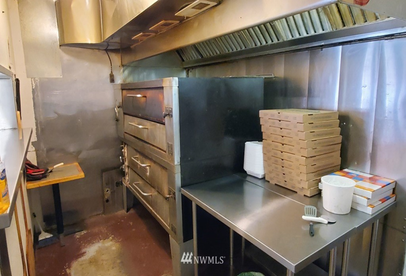 203 Main, Elma, Washington 98541, ,Commercial Sale,For Sale,Main,NWM1854966