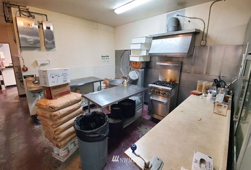 203 Main, Elma, Washington 98541, ,Commercial Sale,For Sale,Main,NWM1854966